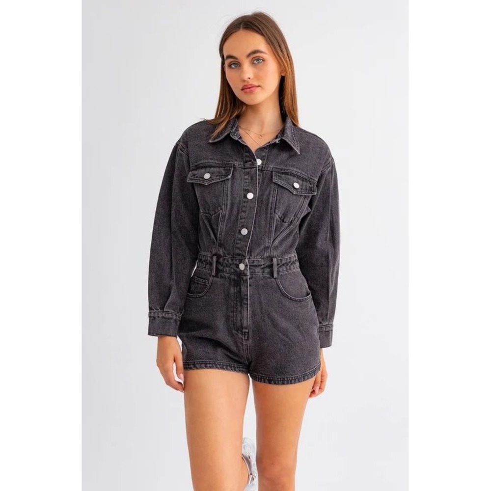 Le Lis NWT Washed Black Denim Long Sleeve Romper Size Medium